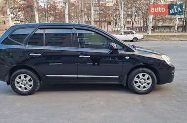 Минивэн Kia Carens 2008 в Запорожье