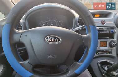 Минивэн Kia Carens 2008 в Запорожье