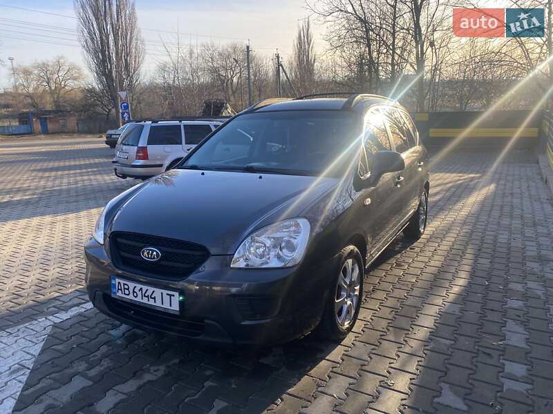 Минивэн Kia Carens 2007 в Виннице