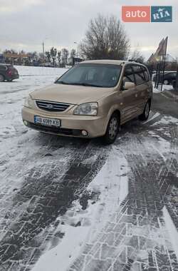 Минивэн Kia Carens 2003 в Виннице