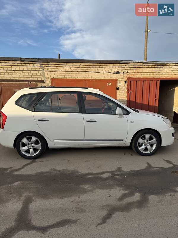 Минивэн Kia Carens 2006 в Луцке фото 4 Минивэн Kia Carens 2006 в Луцке