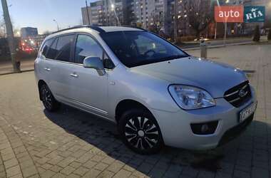 Минивэн Kia Carens 2007 в Дрогобыче