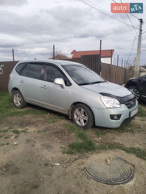 Минивэн Kia Carens 2008 в Николаеве фото 3 Минивэн Kia Carens 2008 в Николаеве
