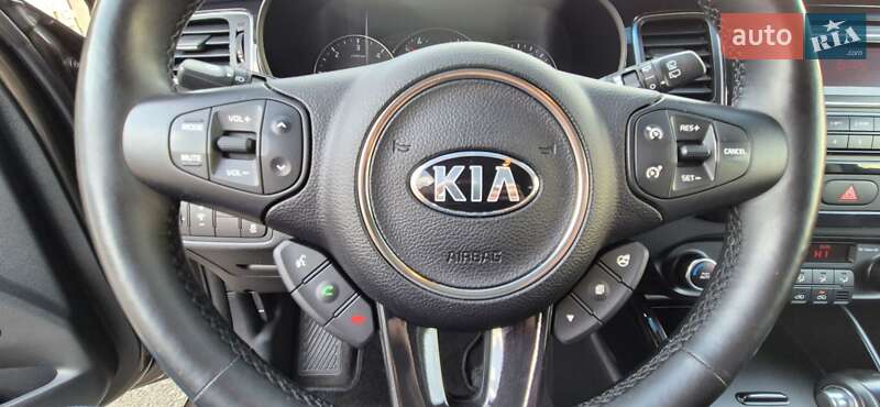 Микровэн Kia Carens 2015 в Киеве
