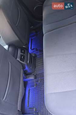 Мінівен Kia Carens 2008 в 