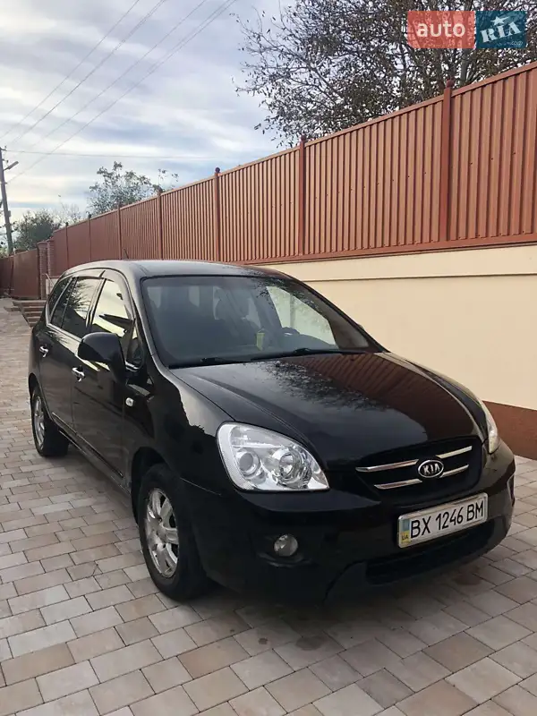 Kia Carens