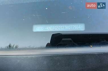 Минивэн Kia Carens 2007 в 