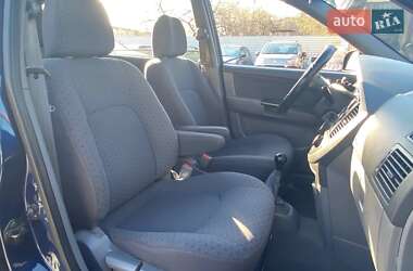 Мінівен Kia Carens 2006 в 