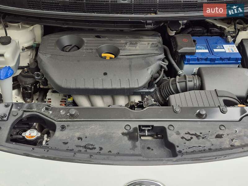 Мікровен Kia Carens 2017 в Запоріжжі