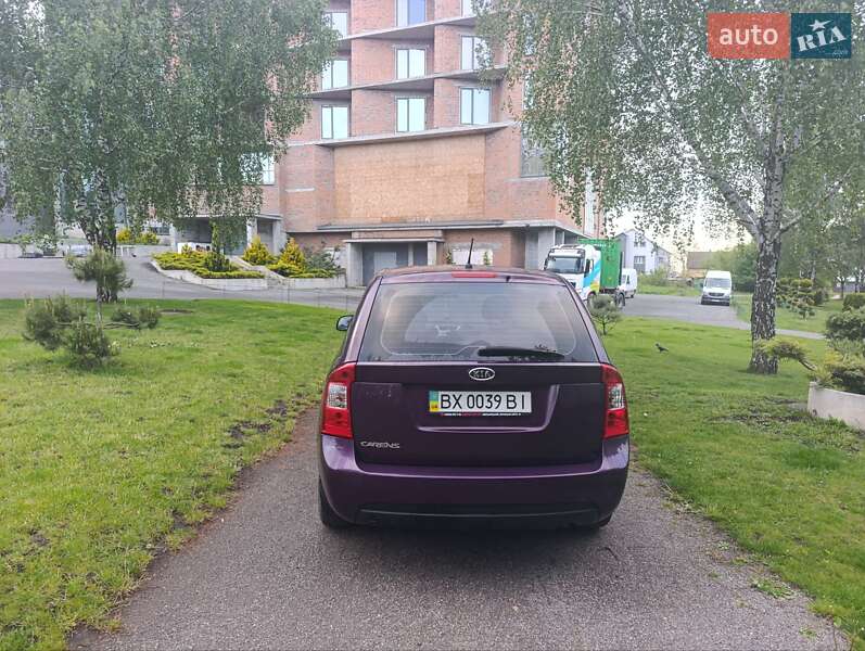 Мінівен Kia Carens 2008 в Хмельницькому
