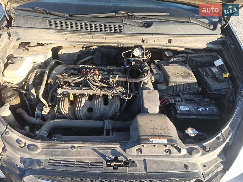 Мінівен Kia Carens 2008 в Одесі