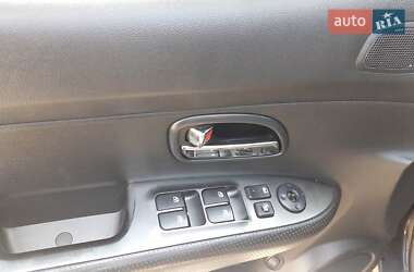 Мікровен Kia Carens 2011 в 