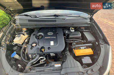 Минивэн Kia Carens 2008 в 