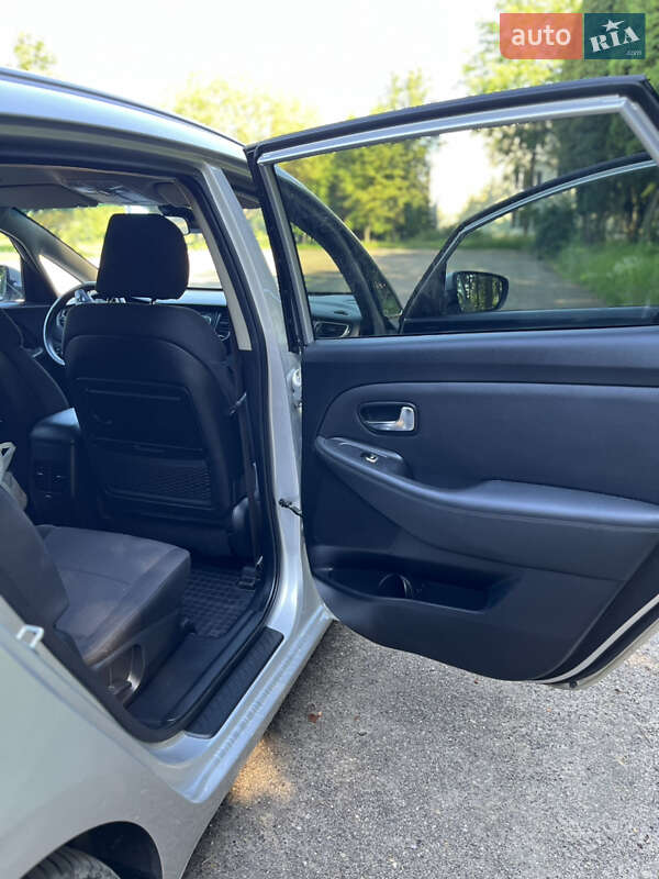 Микровэн Kia Carens 2013 в Новом Роздоле