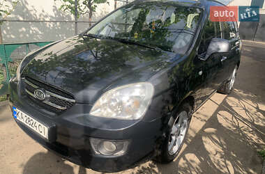 Минивэн Kia Carens 2006 в Кривом Роге