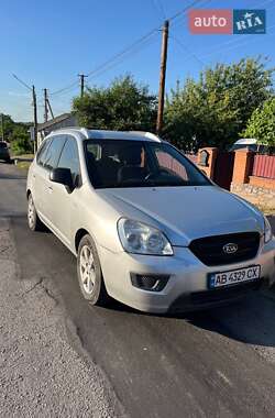 Минивэн Kia Carens 2006 в Виннице