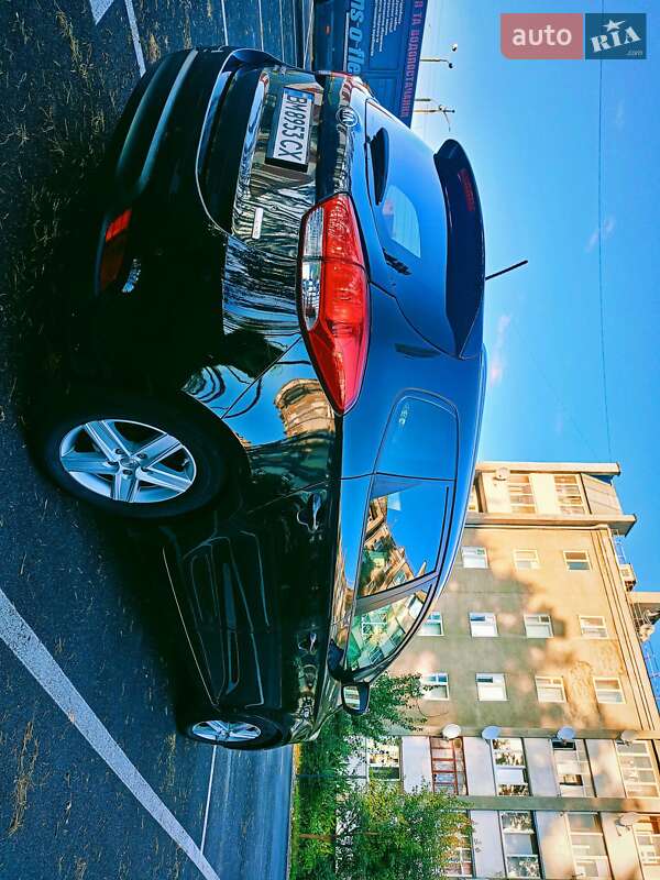 Микровэн Kia Carens 2013 в Малине