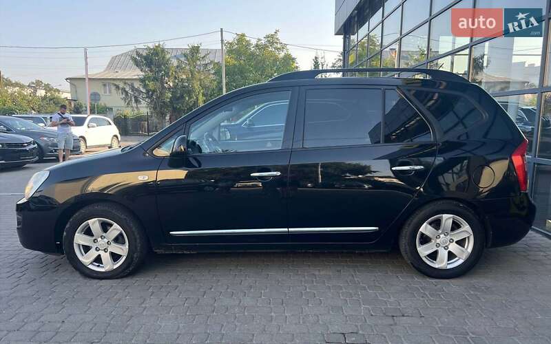 Минивэн Kia Carens 2009 в Ивано-Франковске