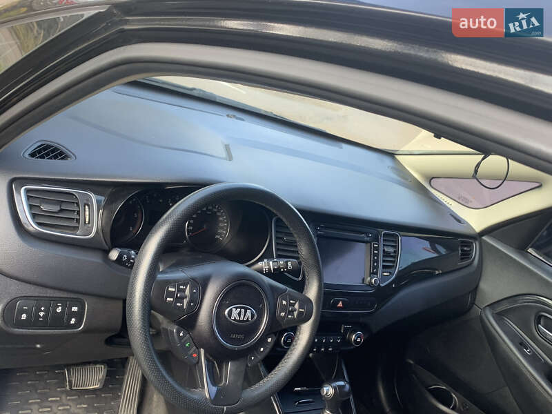 Мікровен Kia Carens 2016 в Рівному