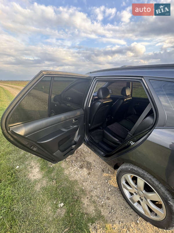 Мінівен Kia Carens 2008 в Самборі