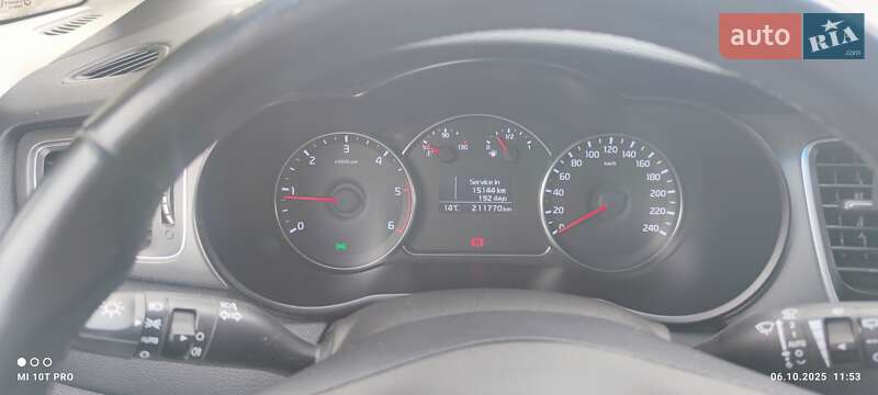 Микровэн Kia Carens 2013 в Кропивницком