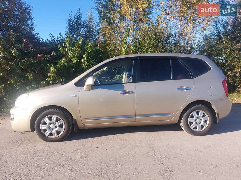 Минивэн Kia Carens 2007 в Житомире