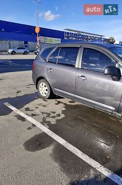 Минивэн Kia Carens 2008 в Виннице