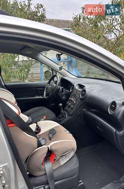 Минивэн Kia Carens 2009 в 