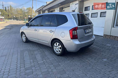 Минивэн Kia Carens 2008 в 
