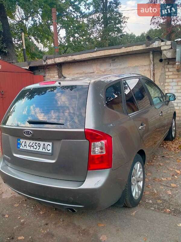 Мікровен Kia Carens 2011 в Києві фото 13 Мікровен Kia Carens 2011 в Києві