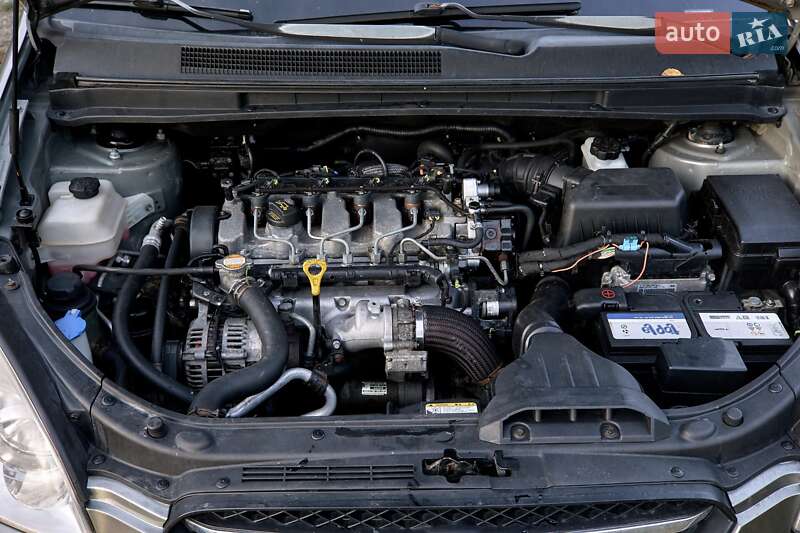 Минивэн Kia Carens 2009 в Звягеле фото 18 Минивэн Kia Carens 2009 в Звягеле