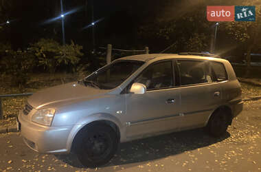 Мінівен Kia Carens 2005 в Києві