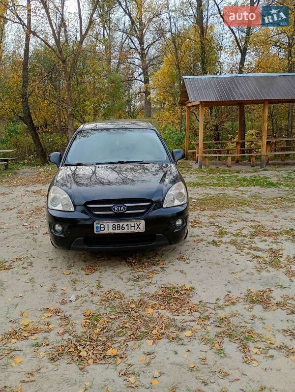 Минивэн Kia Carens 2008 в Полтаве