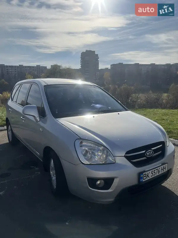 Kia Carens 2008