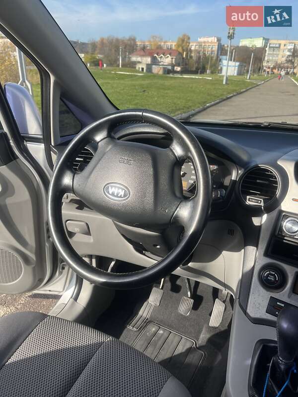 Мінівен Kia Carens 2008 в Рівному