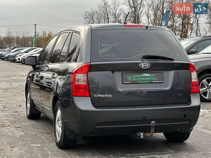 Мінівен Kia Carens 2008 в Києві