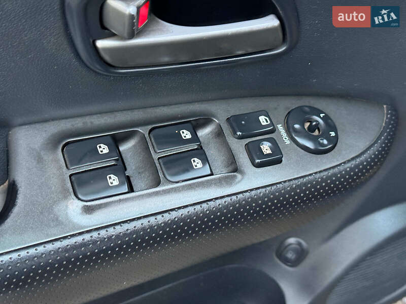 Минивэн Kia Carens 2007 в Виннице фото 10 Минивэн Kia Carens 2007 в Виннице