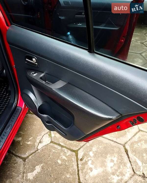 Минивэн Kia Carens 2007 в Харькове фото 26 Минивэн Kia Carens 2007 в Харькове