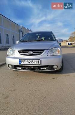 Минивэн Kia Carens 2006 в Вознесенске