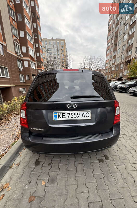 Минивэн Kia Carens 2008 в Киеве