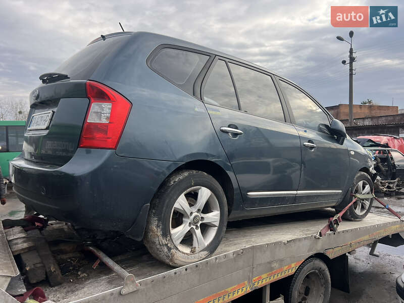 Мінівен Kia Carens 2008 в Житомирі