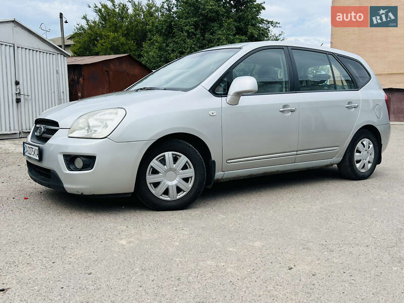 Минивэн Kia Carens 2008 в Белозерье