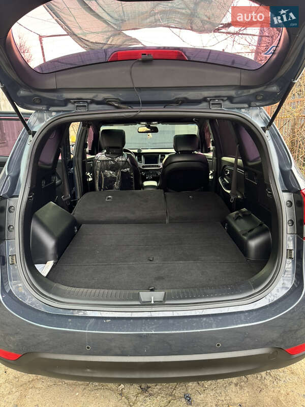 Микровэн Kia Carens 2013 в Фонтанке