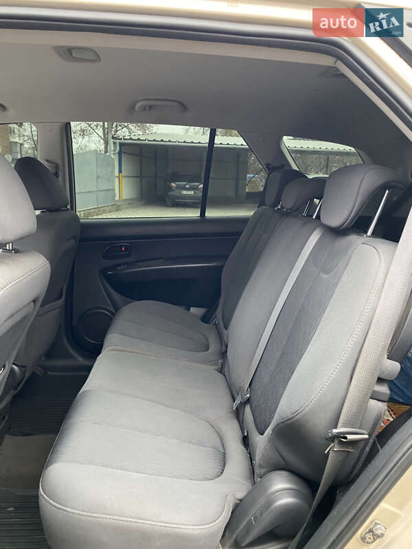 Минивэн Kia Carens 2008 в Староконстантинове