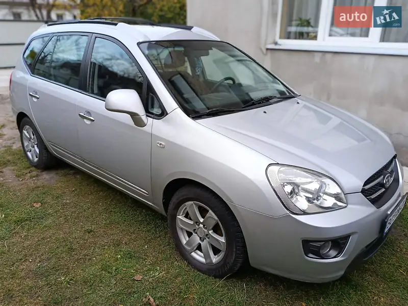 Kia Carens
