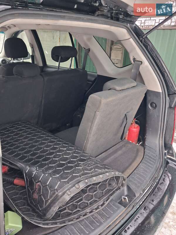 Мінівен Kia Carens 2008 в Києві фото 15 Мінівен Kia Carens 2008 в Києві