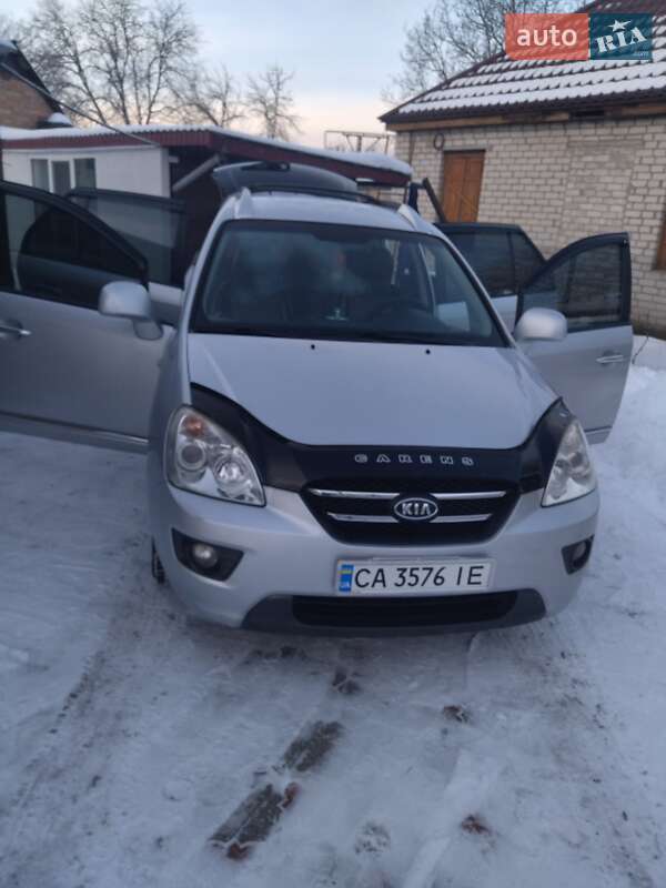 Мінівен Kia Carens 2007 в Смілі