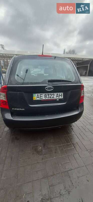 Минивэн Kia Carens 2008 в Днепре