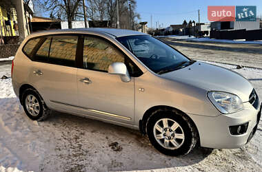 Мінівен Kia Carens 2007 в Благовіщенську