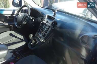 Минивэн Kia Carens 2008 в Самборе